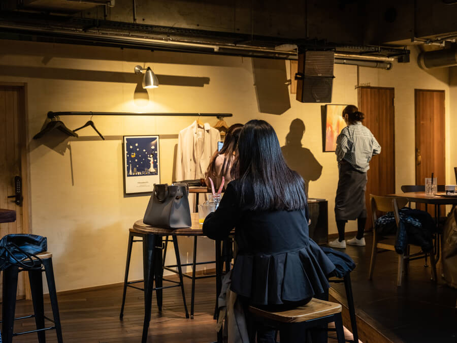 店舗にあった作品をキュレーション