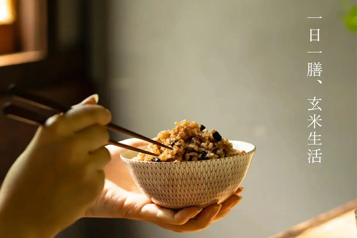 主食が玄米の基本食を一日一回、呑み食いするときは何でも大いに楽しむ